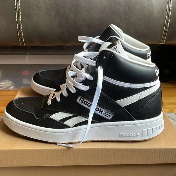 Reebok Classic High Top - Picture 2 of 7